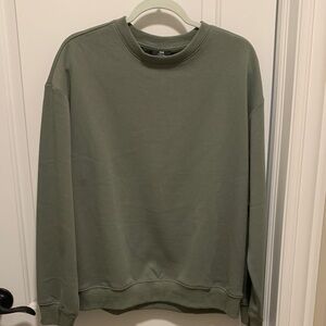 H&M Olive Crewneck Sweater. Size: Mz Brand New